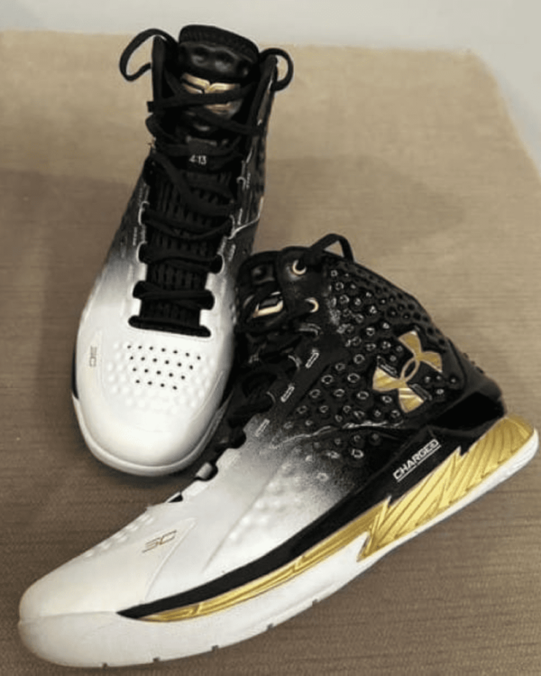 First Copy Under Armour Stephen Curry 1 Black Gold Shoes (2)